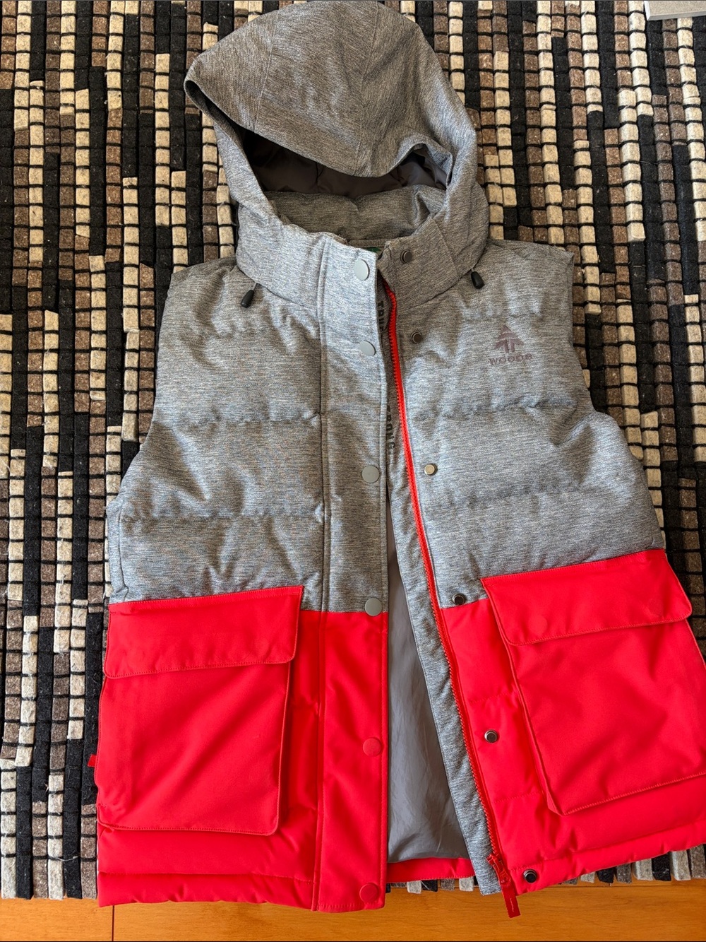 WOODS Two-Tone Hooded Puffer Vest in Gray and Red